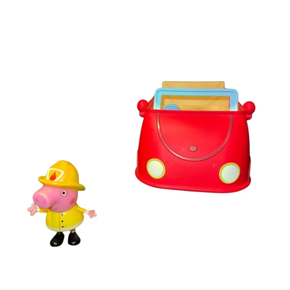 Hasbro Peppa Pig Family Red Car Toy Vehicle with Firefighter Peppa‎ Figure Set